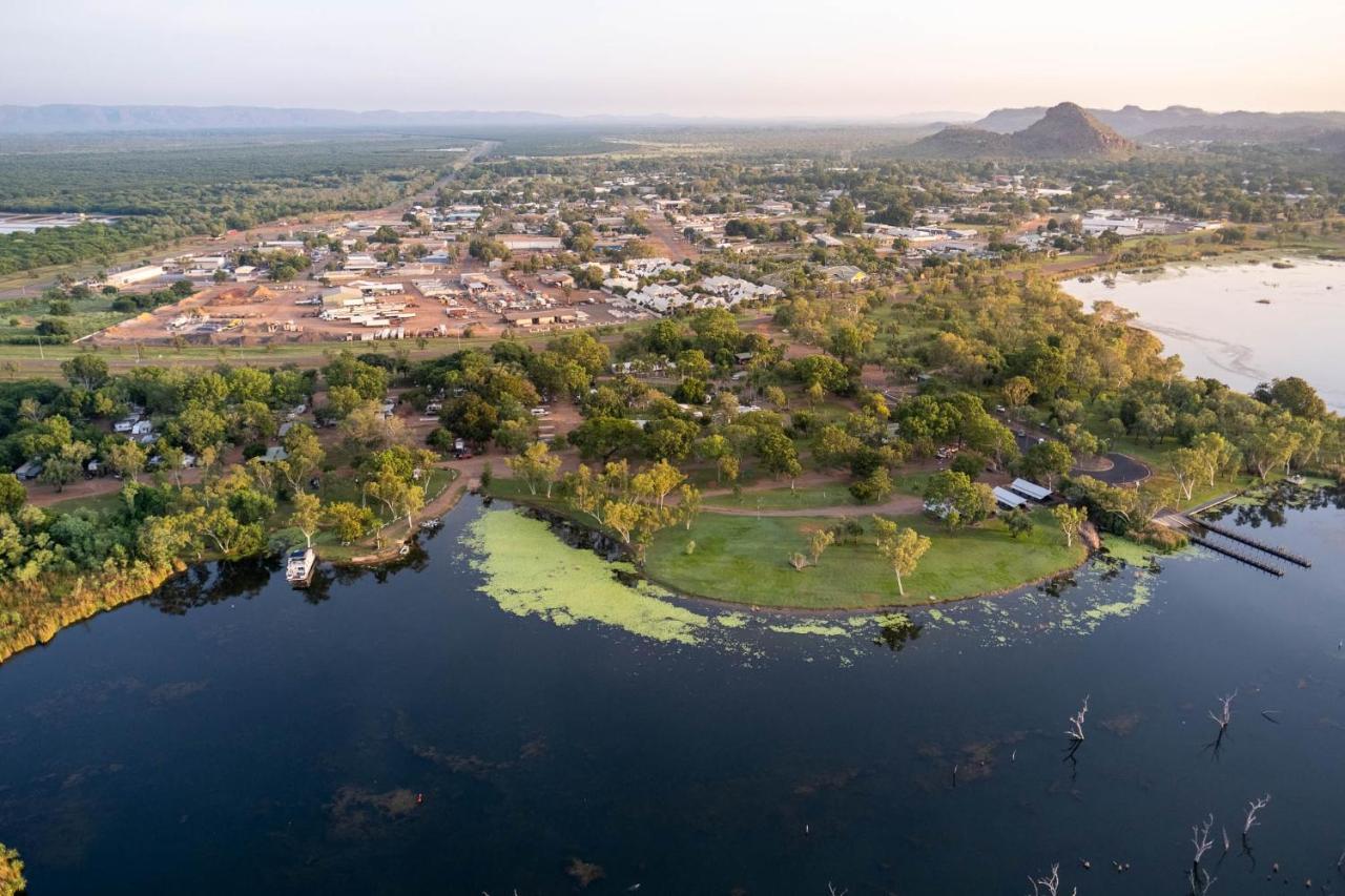 Kimberleyland Waterfront Holiday Park Kununurra Exterior foto